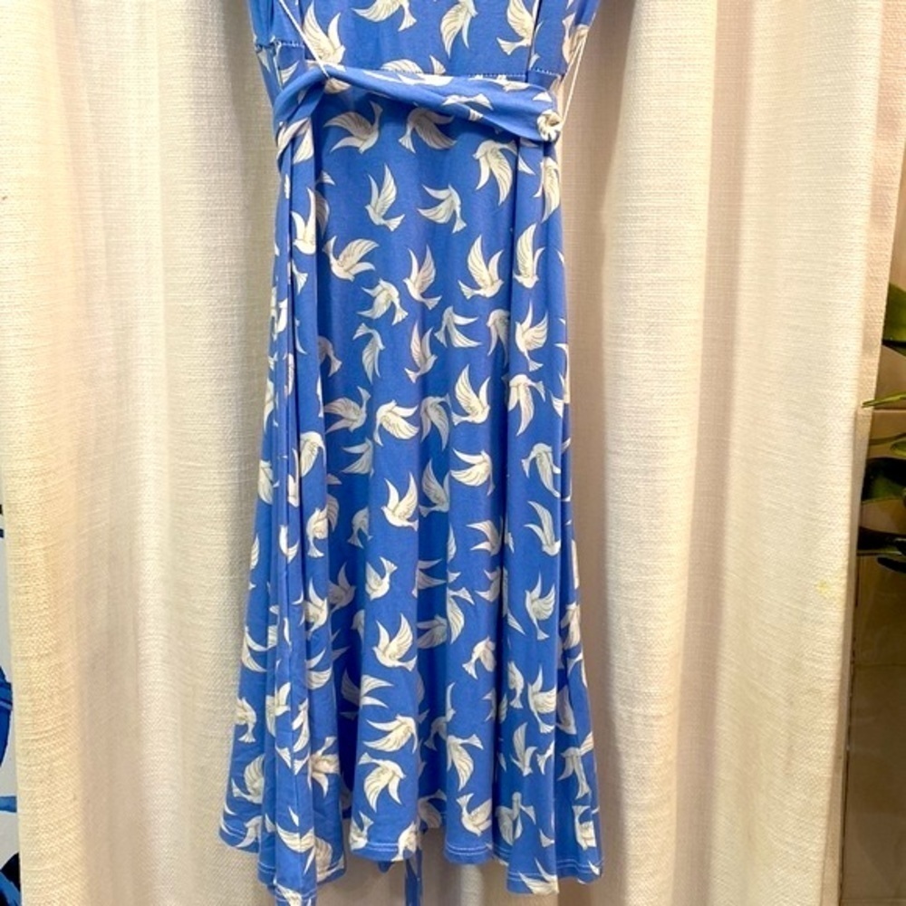 Women’s Leota Blue and White Dove Belted Scoop Neck Dress Size Small - Picture 8 of 10